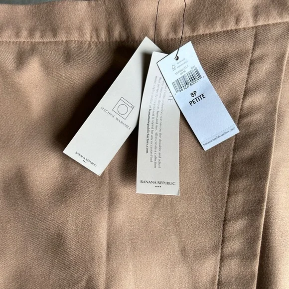 New Banana Republic Wrap Skirt size 8 petite with pockets - Picture 3 of 12